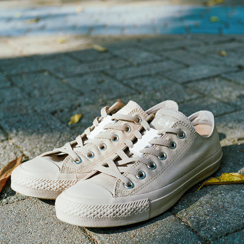 Magnetic Shoelaces