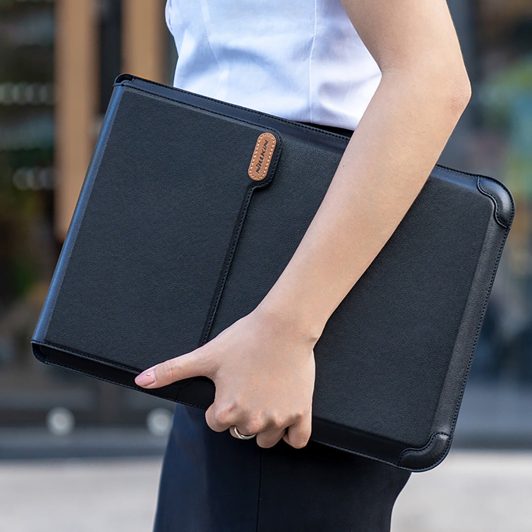 Motus Laptop Sleeve with Stand and Mousepad