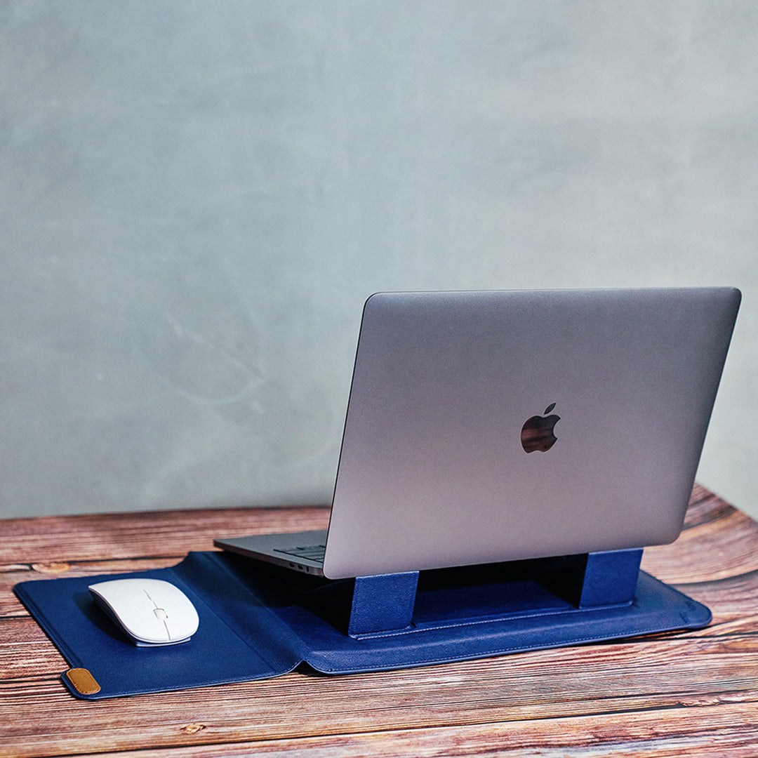 Motus Laptop Sleeve with Stand and Mousepad