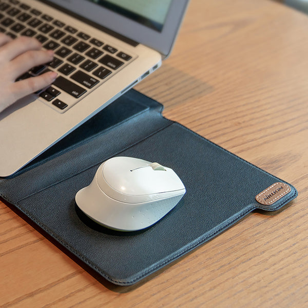 Motus Laptop Sleeve with Stand and Mousepad