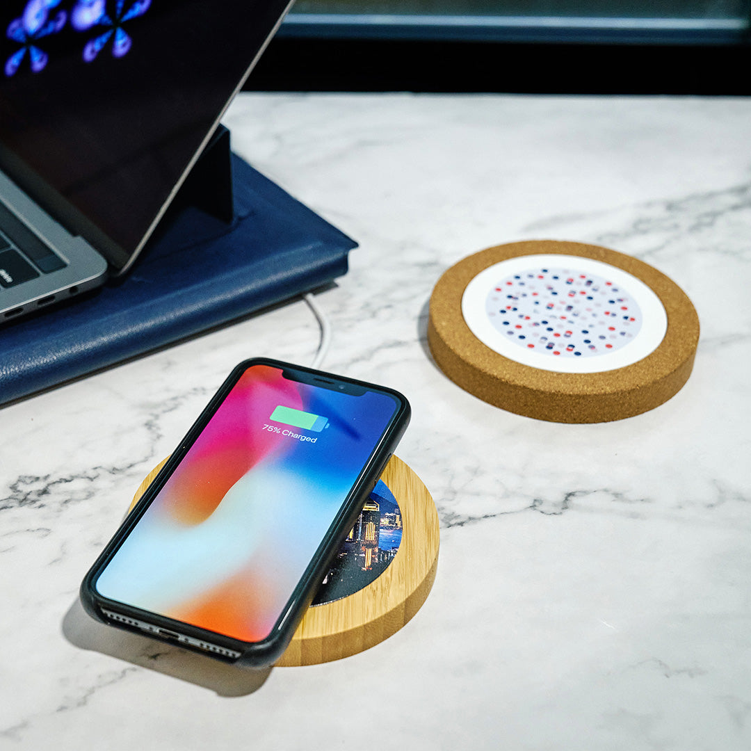 Elements Wireless Charger (15 Watts)